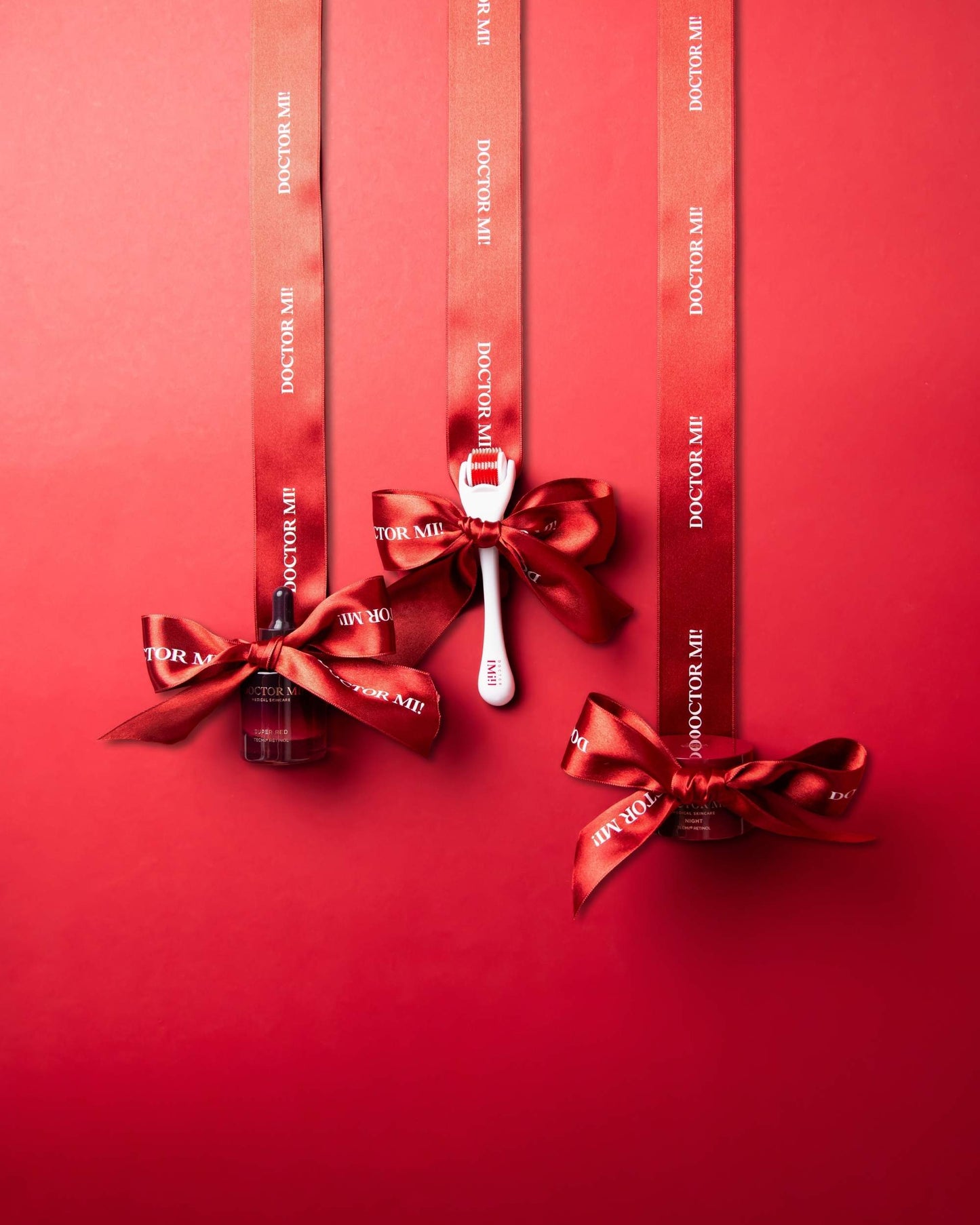 HOLIDAY SET SUPER RED