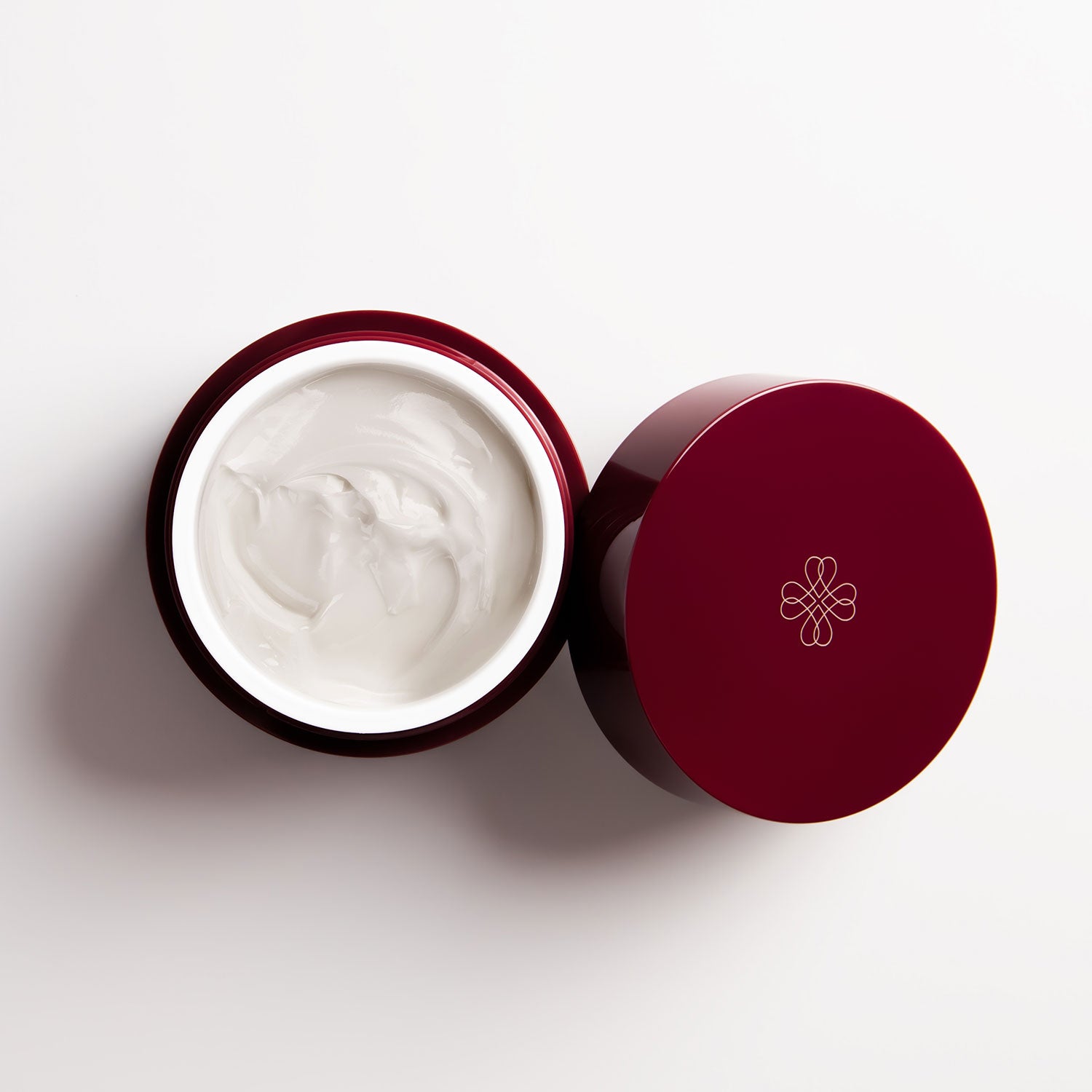 DOCTOR MI! REFINING DAY CREAM regenerierende Anti-Aging Tagespflege mit hochwirksamer Retinol TECMi!® Technologie, offener Tiegel mit weißer, geschmeidiger Textur