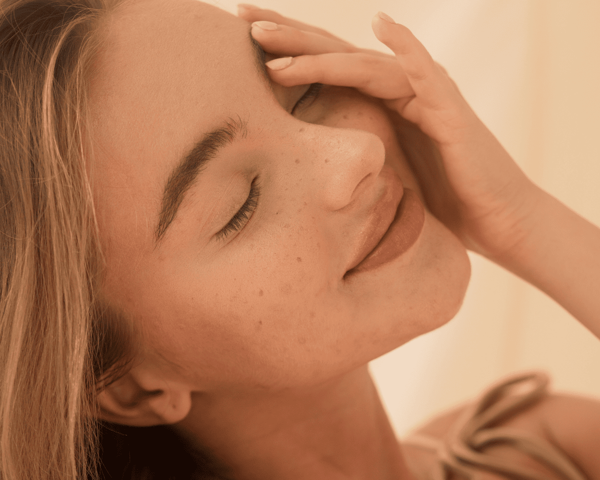 Retinol im Sommer: Wirkung, Anwendung & Sonnenschutz-Tipps