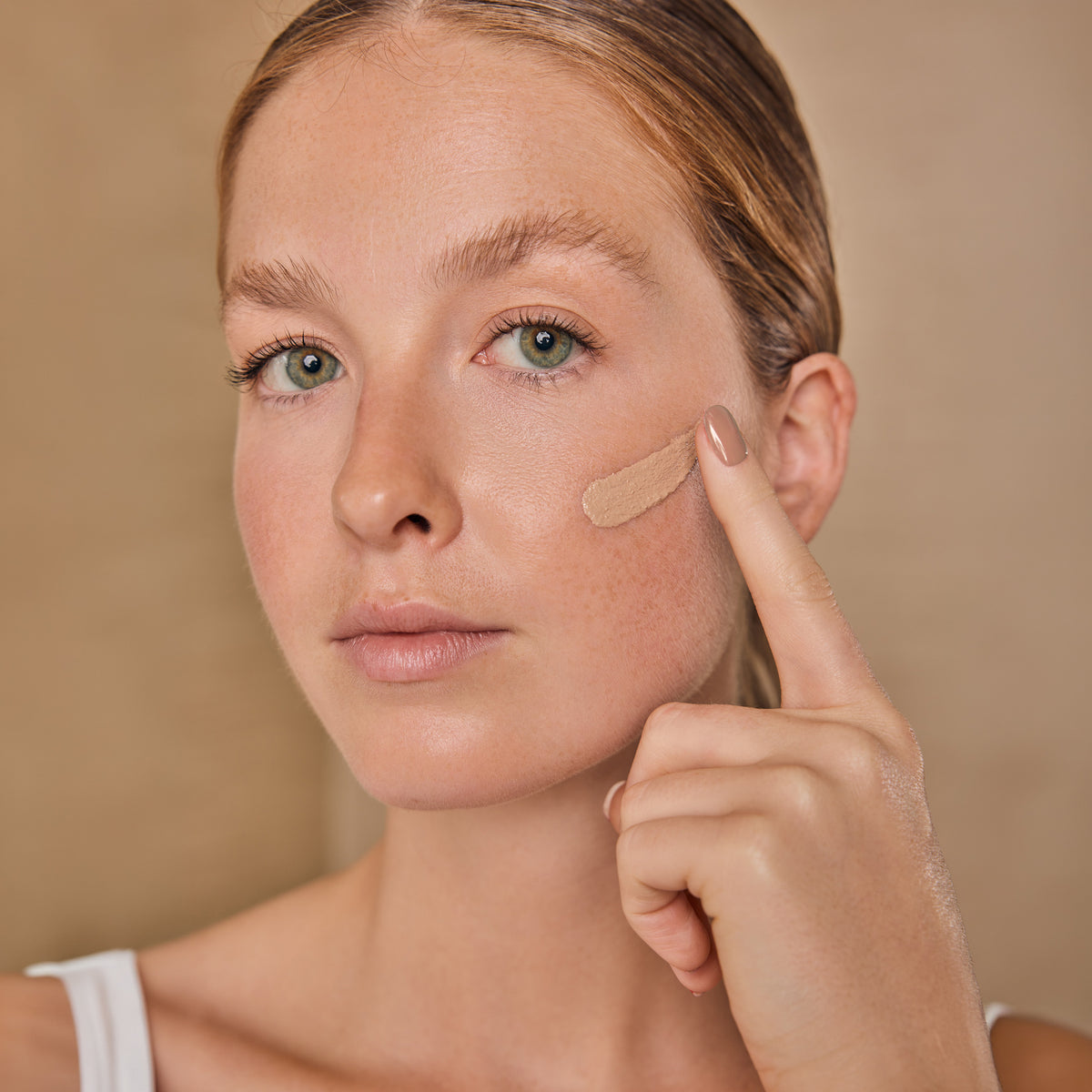THE PERFECTING SKIN TINT